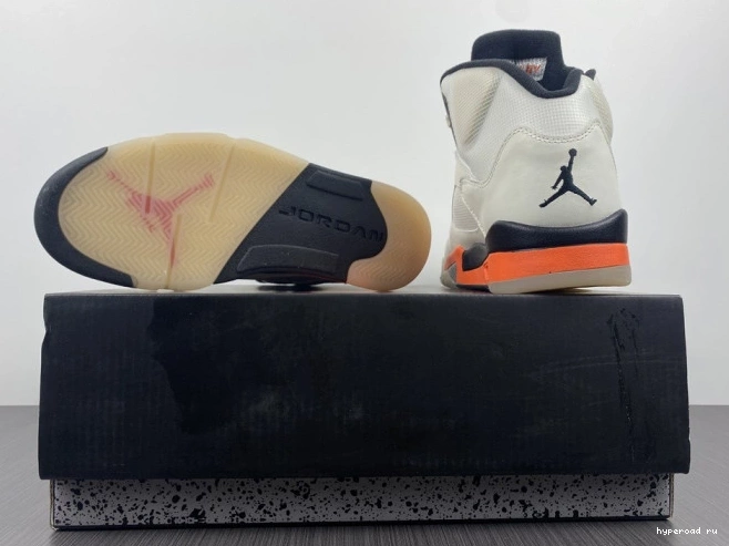 5 Retro Jordan Total DC1060-100 Orange 1106